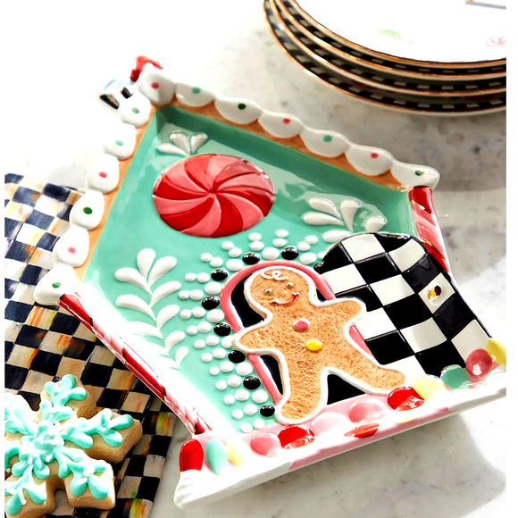 MACKENZIE-CHILDS Holiday Sweets Christmas Cookie Dessert Plate Gingerbread NEW - Picture 1 of 3